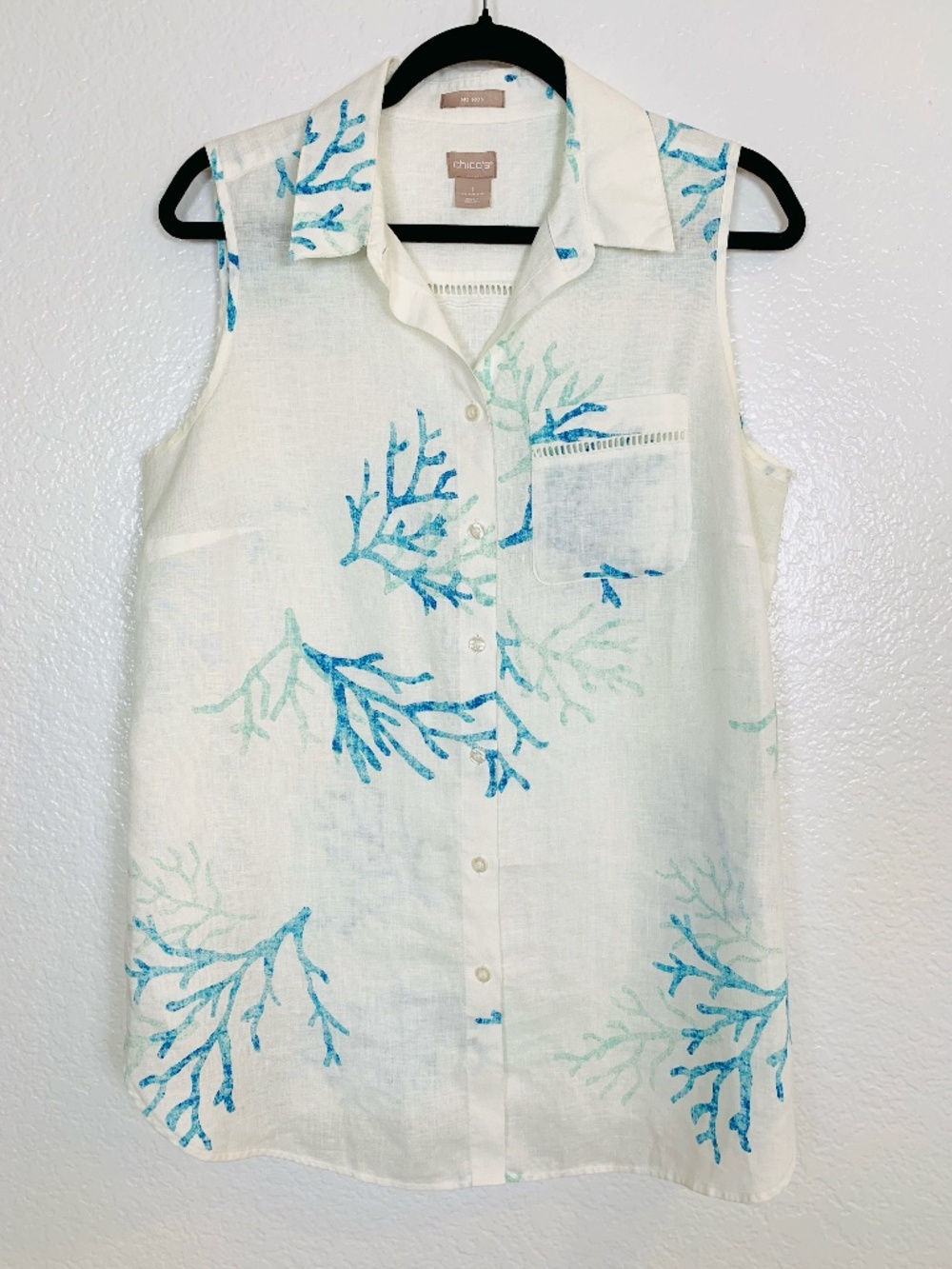 Chico's Linen Sleeveless Button Down Top Size 1/Medium 8-10 Blue Coral Print - Picture 1 of 16